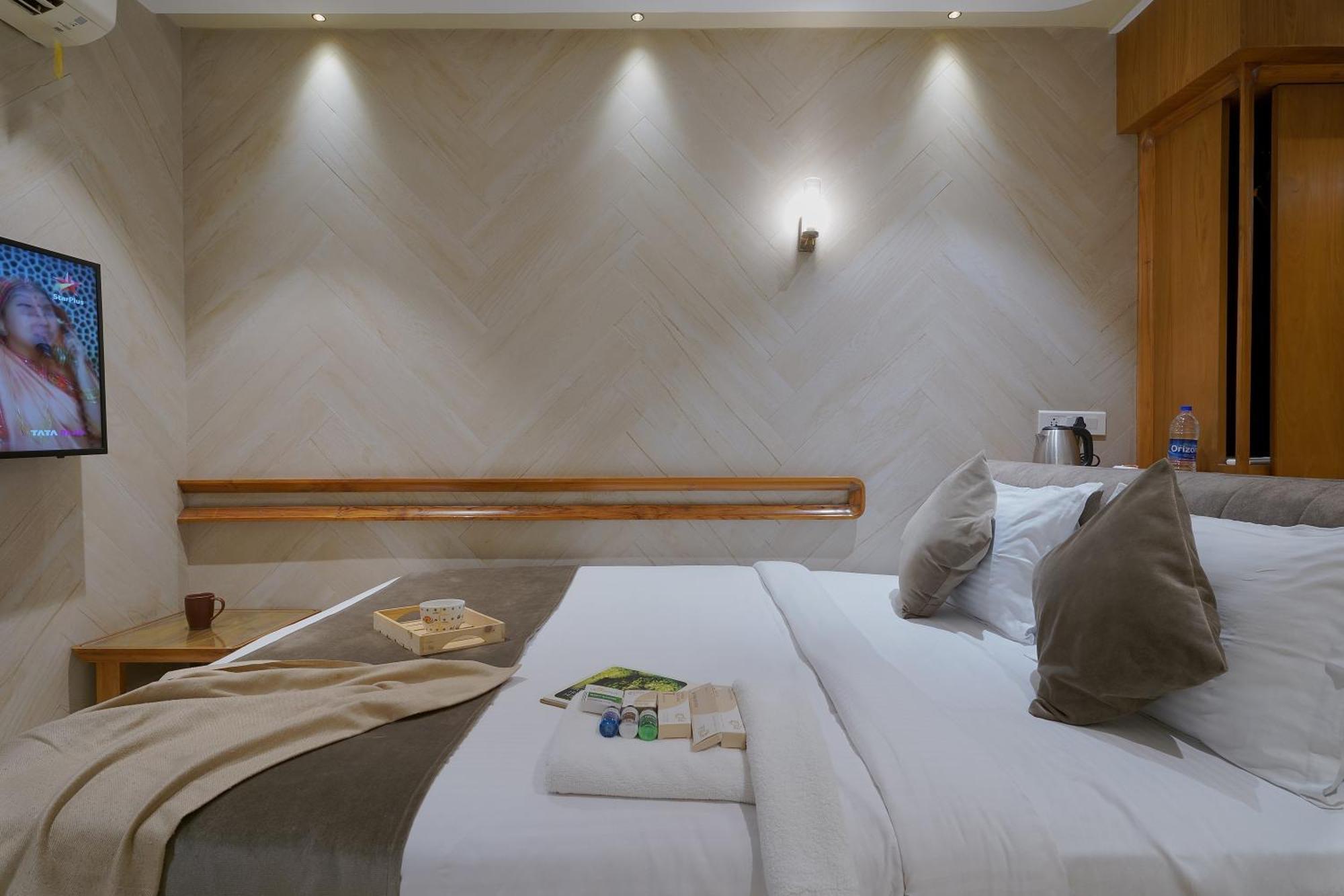 Artilla Inn Ahmadabad Zewnętrze zdjęcie