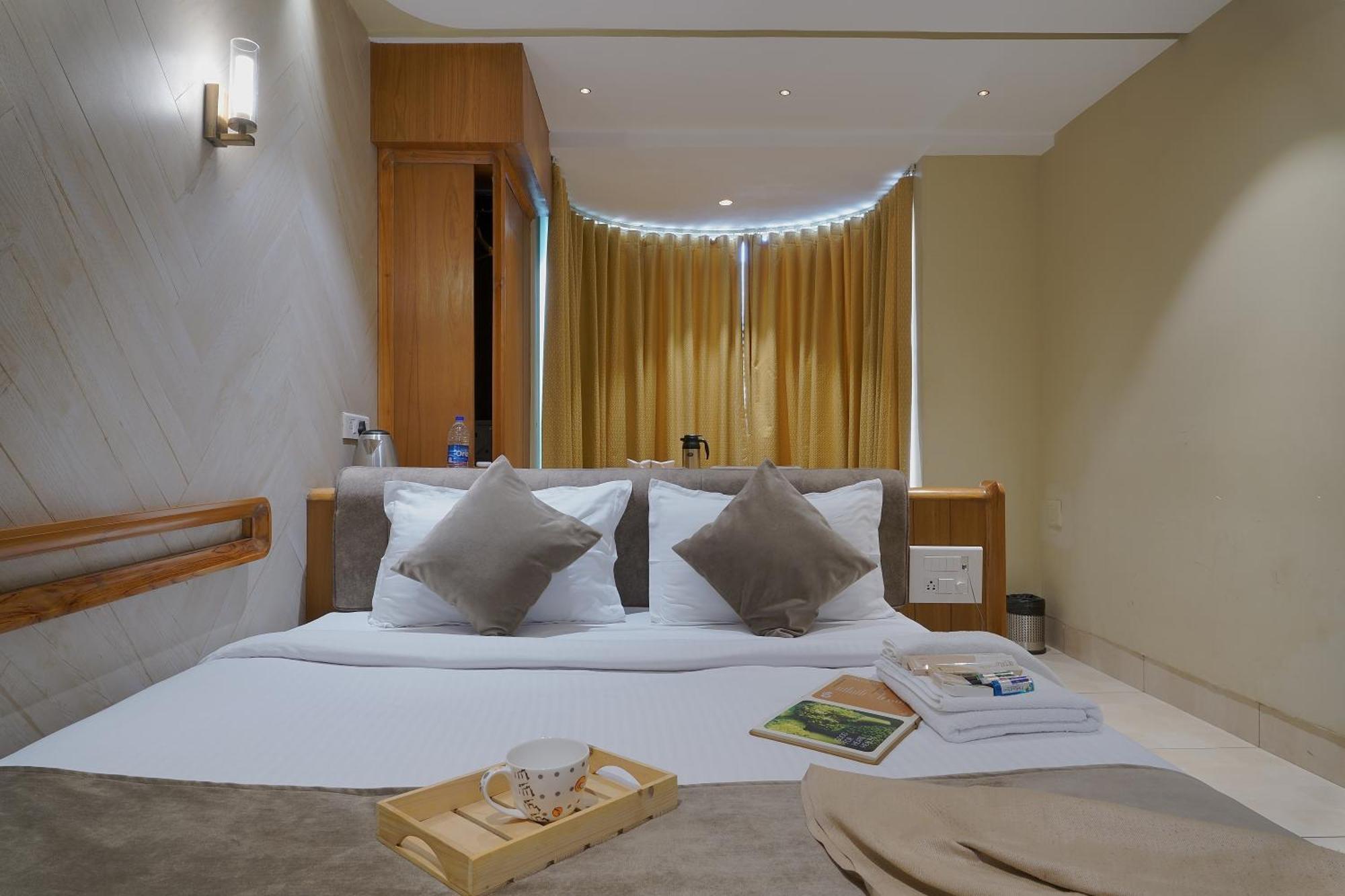 Artilla Inn Ahmadabad Zewnętrze zdjęcie