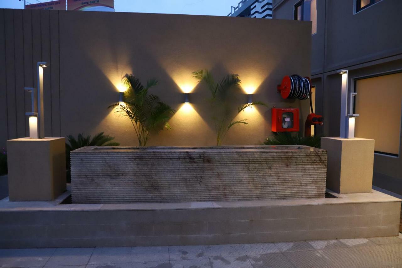 Artilla Inn Ahmadabad Zewnętrze zdjęcie