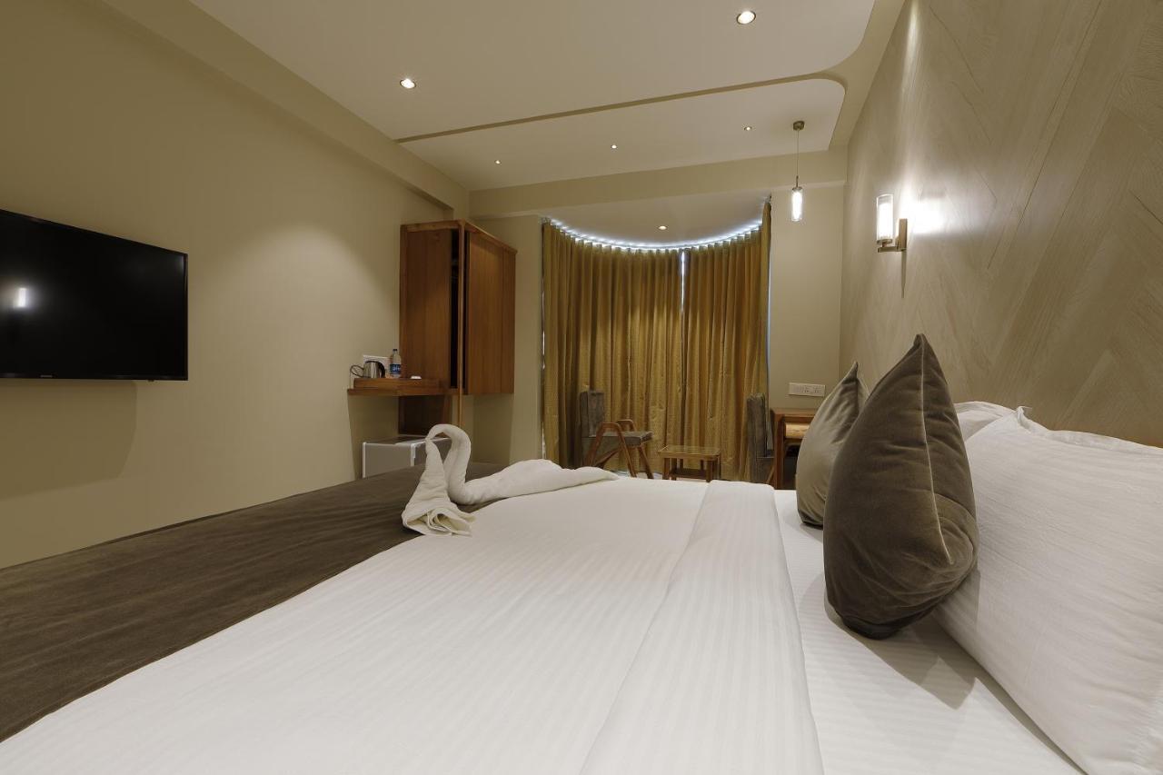 Artilla Inn Ahmadabad Zewnętrze zdjęcie
