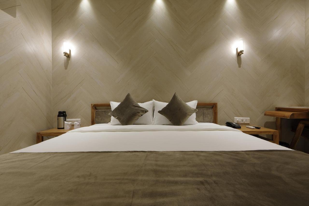 Artilla Inn Ahmadabad Zewnętrze zdjęcie