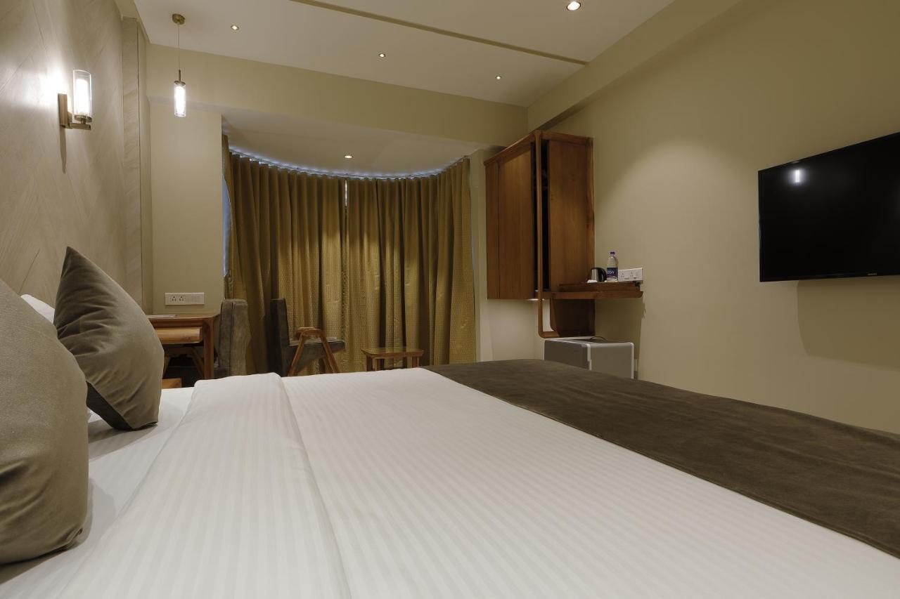 Artilla Inn Ahmadabad Zewnętrze zdjęcie