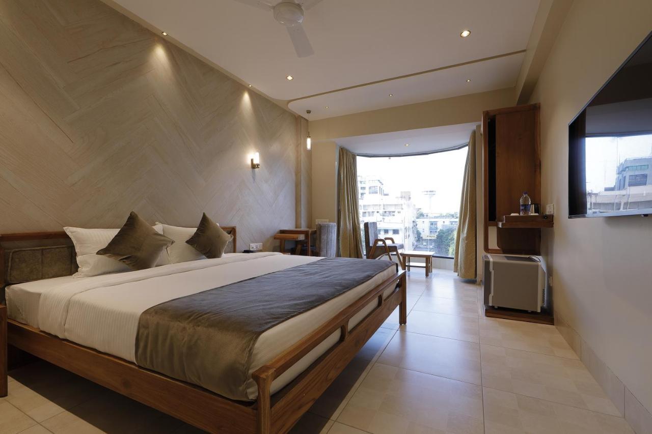 Artilla Inn Ahmadabad Zewnętrze zdjęcie