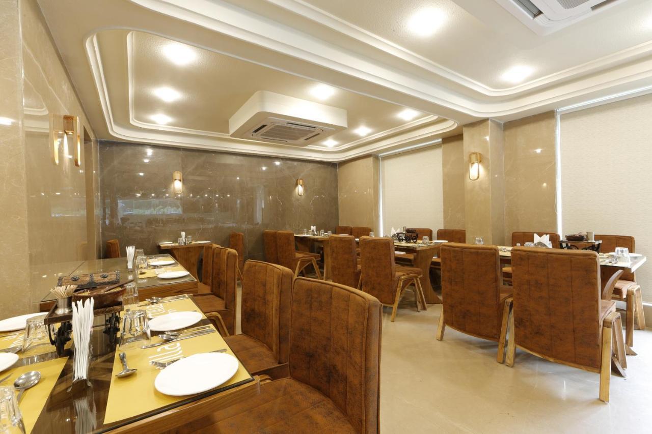 Artilla Inn Ahmadabad Zewnętrze zdjęcie