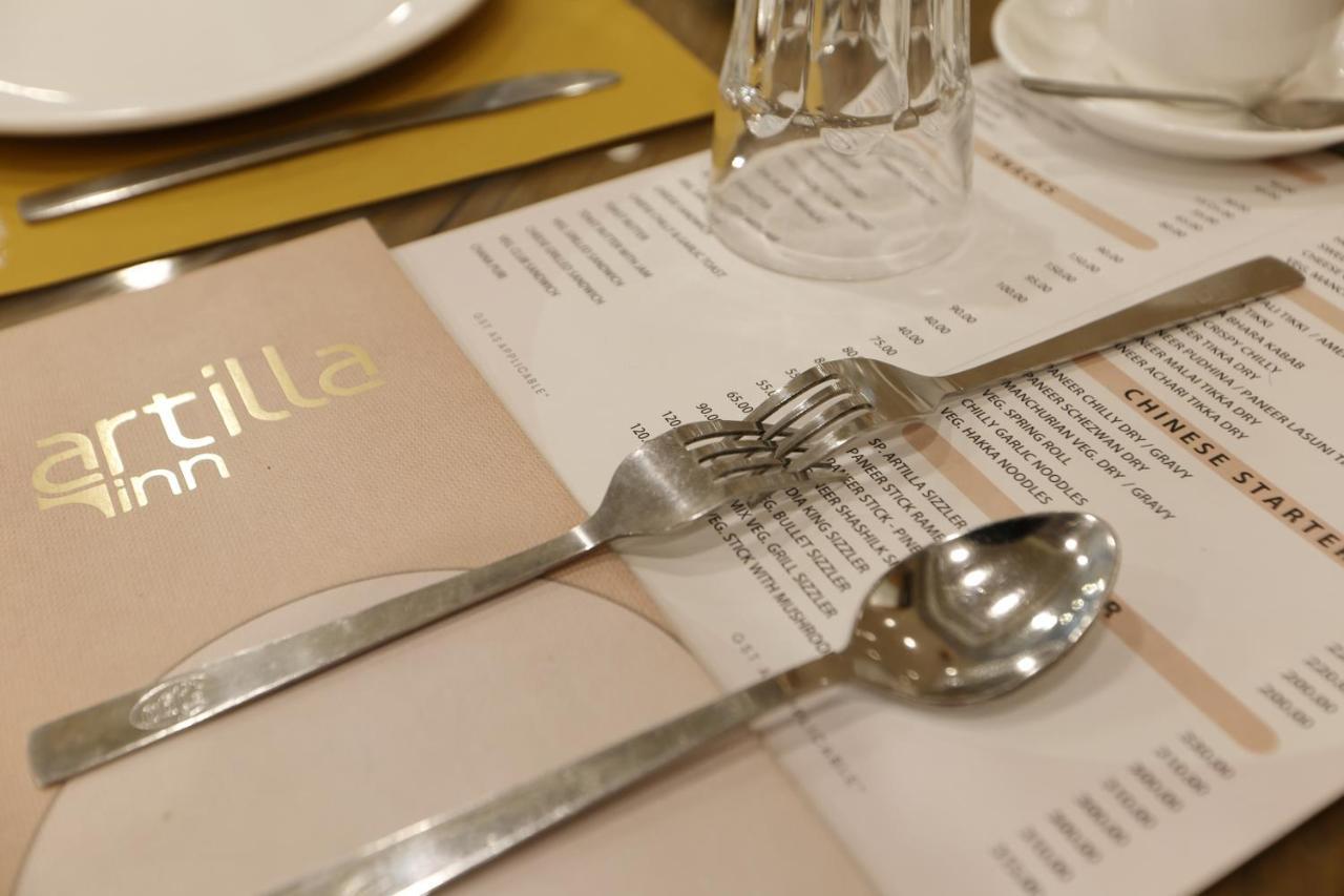 Artilla Inn Ahmadabad Zewnętrze zdjęcie